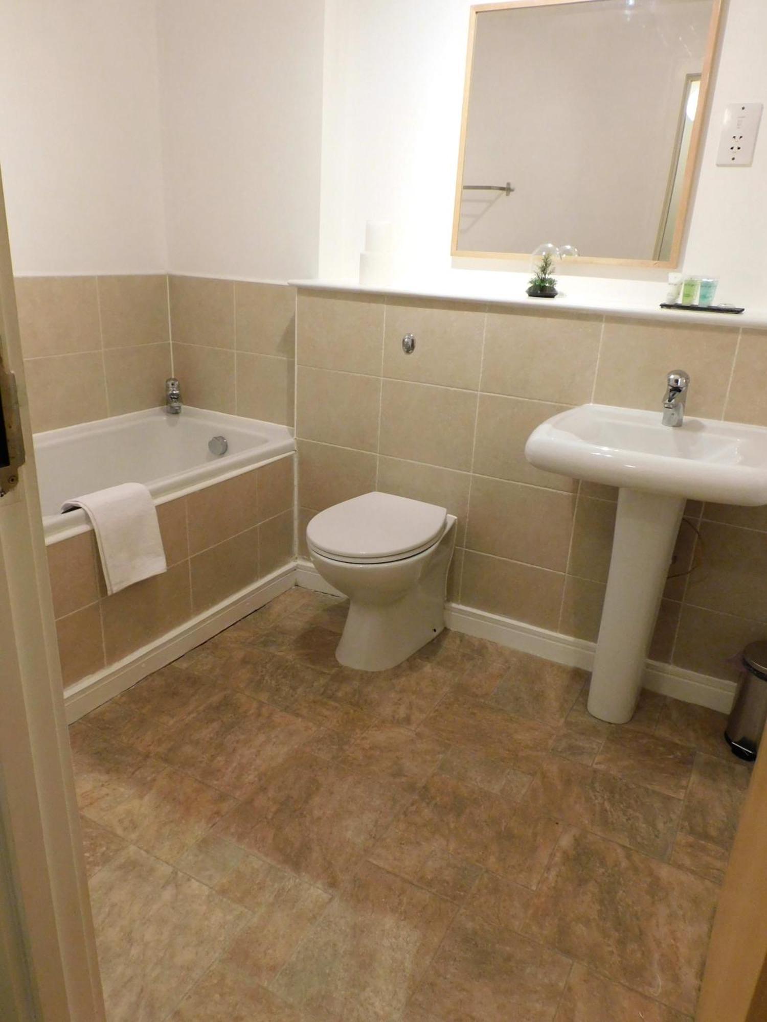 Fabulous 2 Bed Apt 10 Mins From City Centre Glasgow Eksteriør bilde